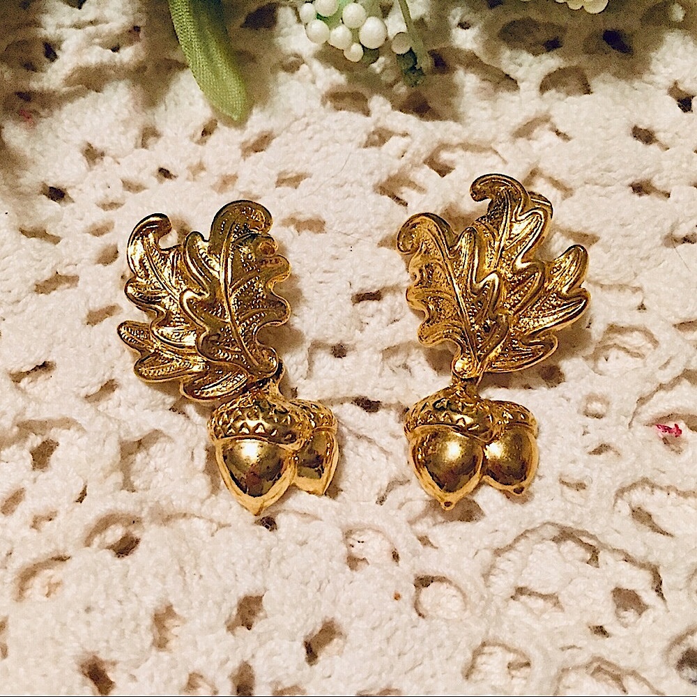 🍁Vintage Gold Acorn Leaf Clip Earrings🍁